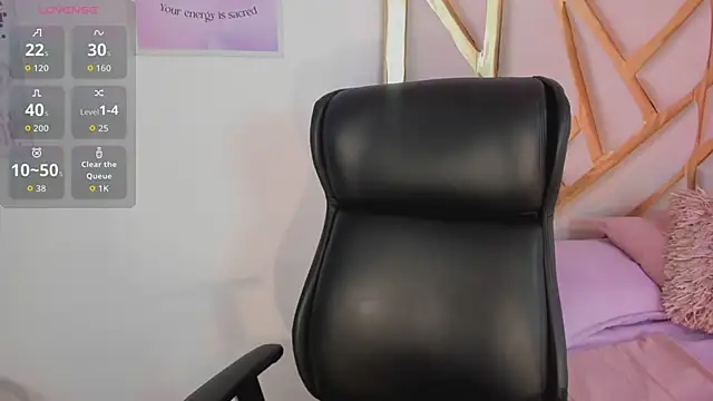 LanaJones_ Adlı Modelin Canlı XXX Sohbeti