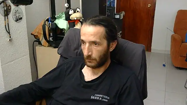 softail85's Live XXX Chat