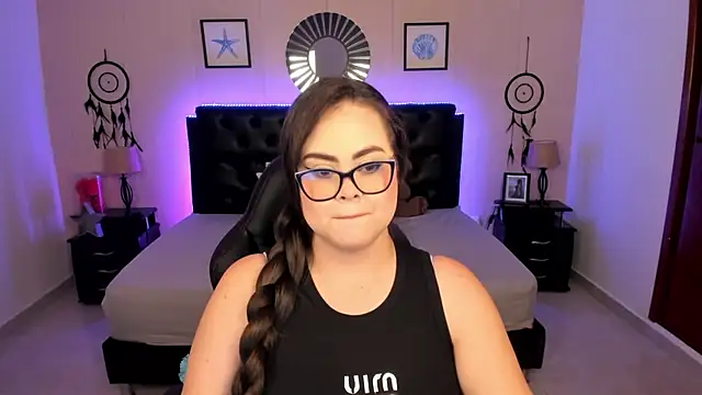 LolaVillalobos' Live XXX Chat