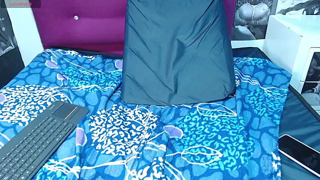 Chatroom XXX en direct de violet_angel13