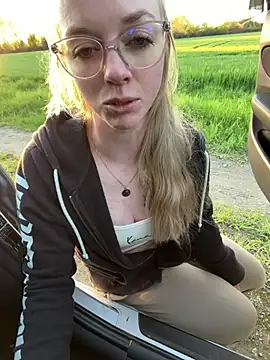 LinaLeana: онлайн-секс-чат