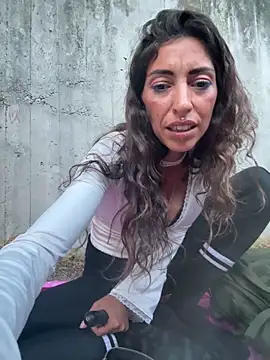 XXX chat uživo modela Lalla_Amani