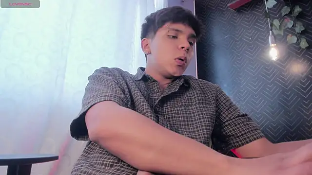 Thiago_Kozak Adlı Modelin Web Kamerası Şovu