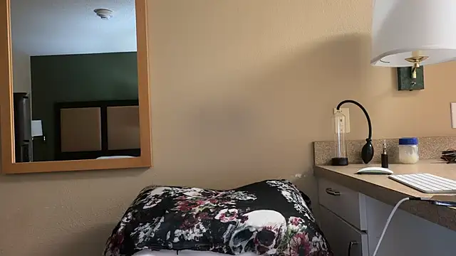 DanteKnightBWC's Webcam Show