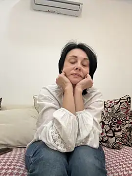 แชท XXX สดของ HotyEmily