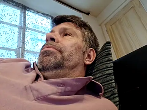 stud2512n Live XXX chat