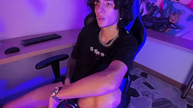 Skinny_Mac élő XXX-chatje