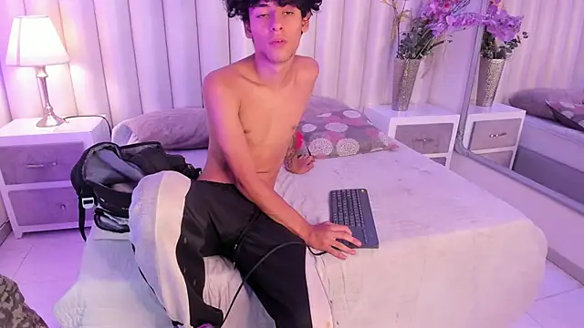 MiaAndFelim webcam show