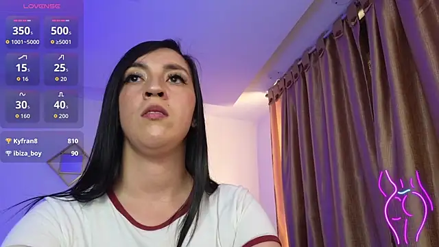 Majuu__ Chat XXX in diretta