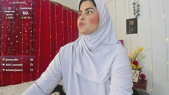 AishaAmin_ Adlı Modelin Canlı XXX Sohbeti