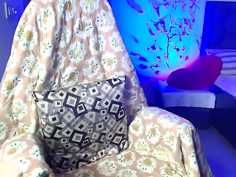 Chat XXX en directo de CUTE_princess_143