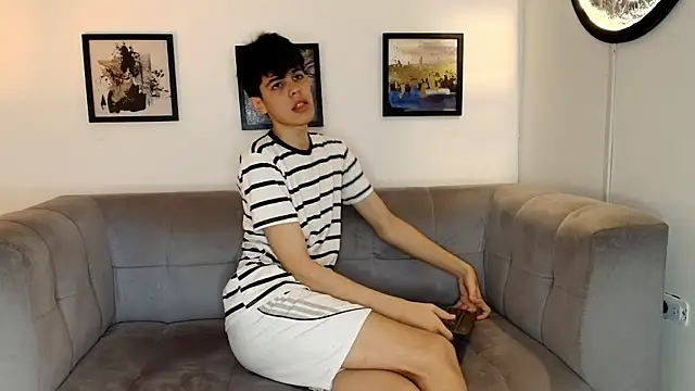 TWINKS_FRIENDSのライブXXXチャット