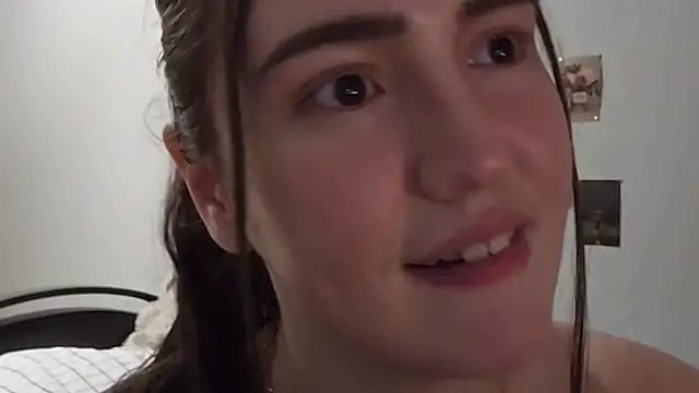 Chat +18 de RedginBluebersky ao vivo