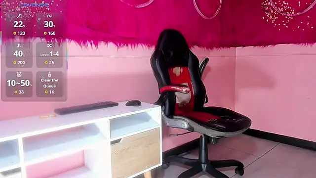 Leonela_Castro_: διαδικτυακό σόου στην κάμερα