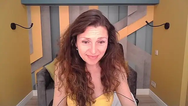 EllaLong – Kamerová šou