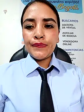 Show de MAYE__13 na webcam