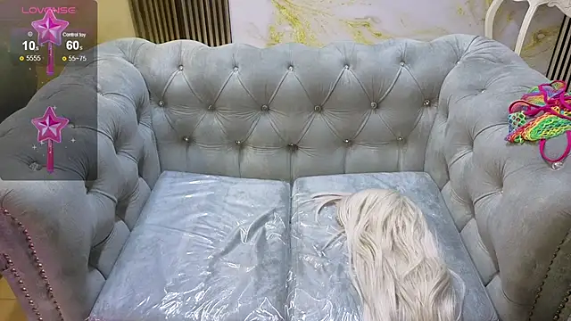 Chat +18 de ela_boob_s ao vivo