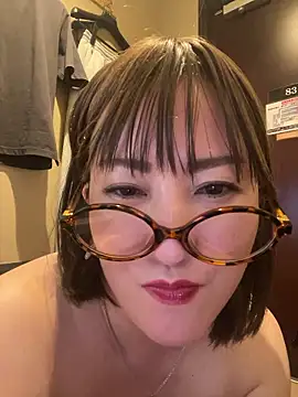 Mitsuco_surfladyのライブXXXチャット