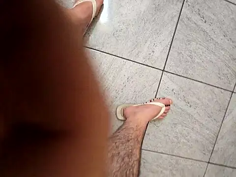 MysterBearMG Pertunjukan Webcam