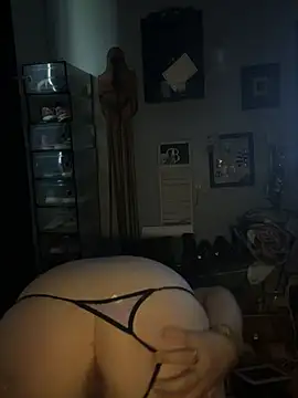 sweetkacibaby's Webcam Show