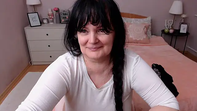 LeveMe2Nightt Chat XXX in diretta