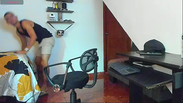 Teo_Rave Pertunjukan Webcam