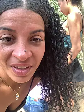 CurlyBitch: απευθείας συνομιλία ΧΧΧ