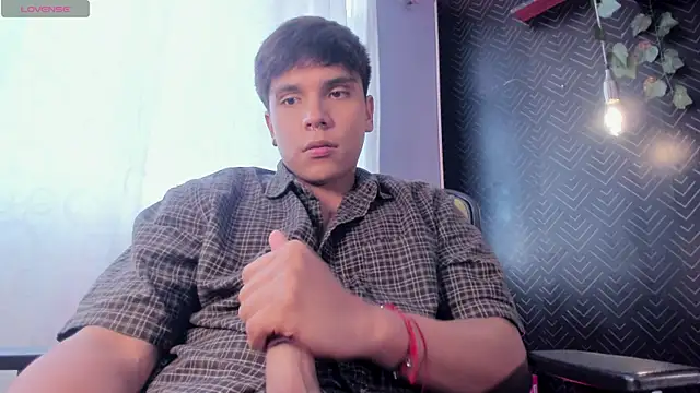 Thiago_Kozak Webcam-Show