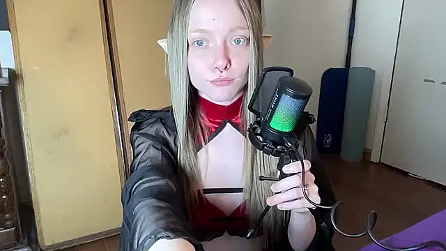 ElfGirlAna 即時 XXX 聊天