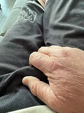 Seppli65@xh's Live XXX Chat