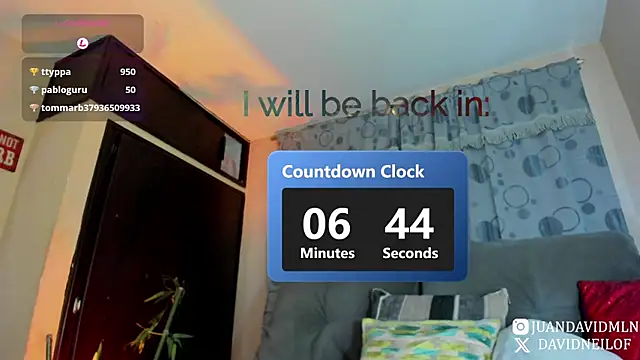 DavidNeill 即時 XXX 聊天