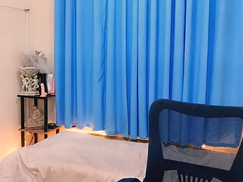 Mimi_Mckinley Show Webcam