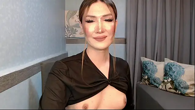 xMeganFucks69 Adlı Modelin Web Kamerası Şovu