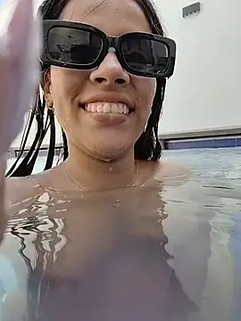 Chat +18 de EMILIIA_RICHTER__ ao vivo