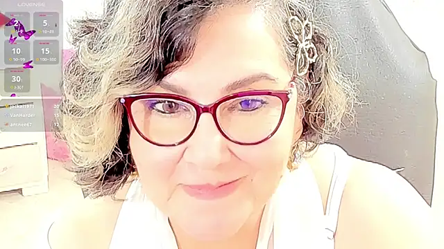 cataleya_mom Pertunjukan Webcam