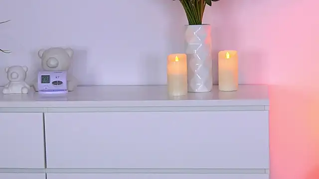 AishaSins 现场XXX聊天