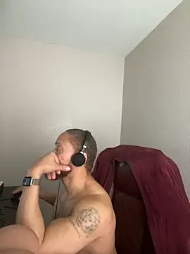 Fathero1time webkamerás műsora