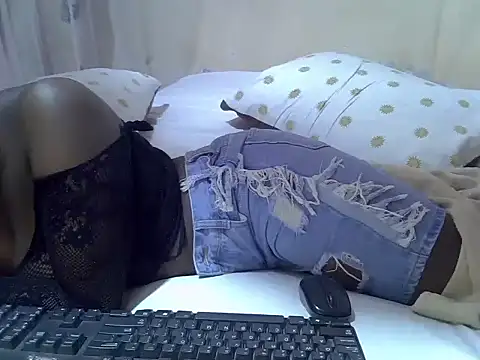 ebony_sonya: απευθείας συνομιλία ΧΧΧ