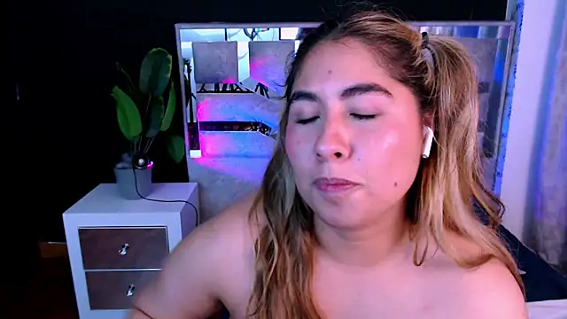 Sofiazaf_ 라이브 XXX 채팅