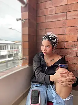 Онлайн чат XXX Laila_LS