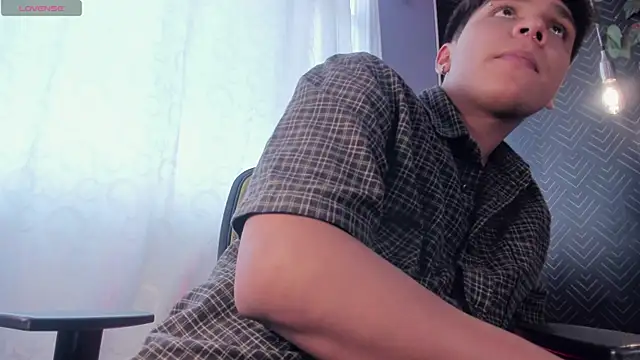 Thiago_Kozak Pertunjukan Webcam