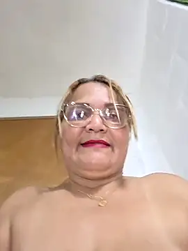 NalaviのライブXXXチャット