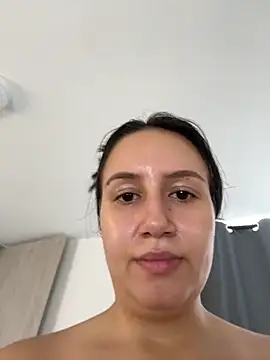 Jullya_x 现场XXX聊天