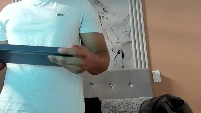 Chat +18 de ander_montoyaa ao vivo