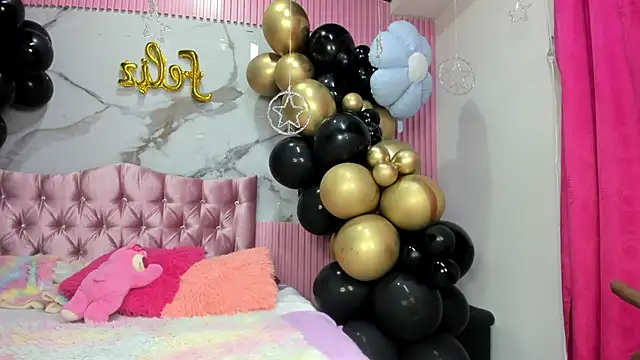 Mindy_19: онлайн-секс-чат