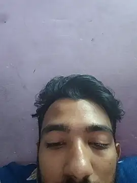 Pokazy przed kamerką – ItsPlayboy031