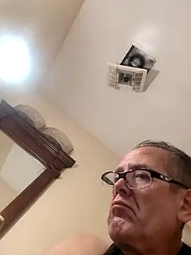 Pokazy przed kamerką – bobby69cock