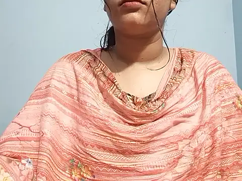 Emma_4433 – Naživo XXX chat