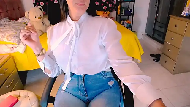 BitterMomXxxn Live XXX chat