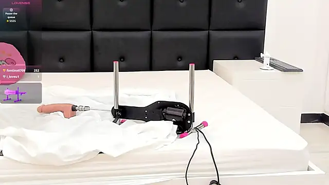 Вебкам-шоу CarolinaColeman